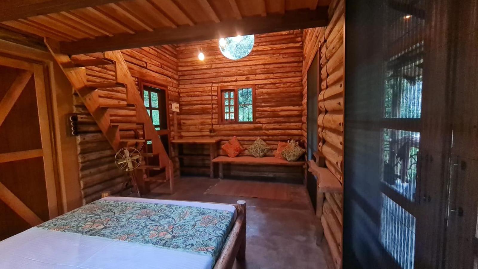 Aya Natural Udumbanshola Екстериор снимка